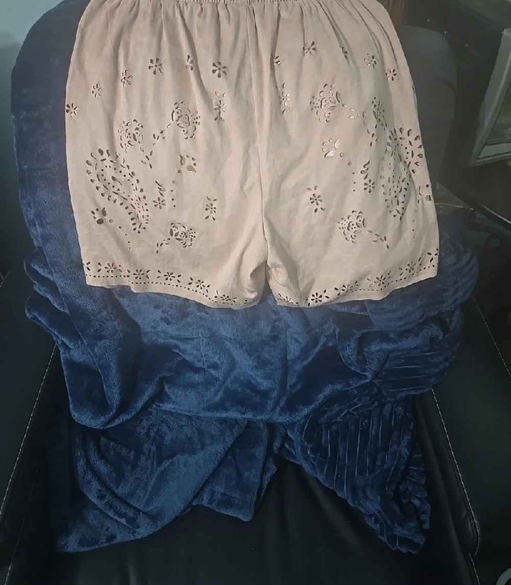 men’s Dusty Pink Laser-Cut Drawstring Shorts
